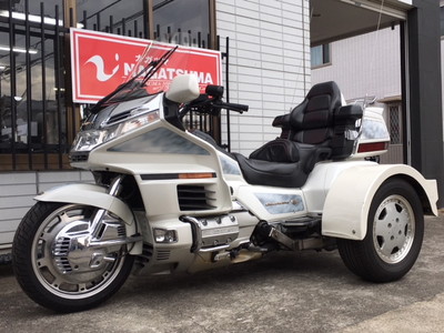 フルサイズ大型ツアラーgl1500トライク入荷 ナガツマ オフィシャルブログ