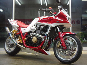 CB1300SFAボルドール