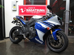 YZF-R1